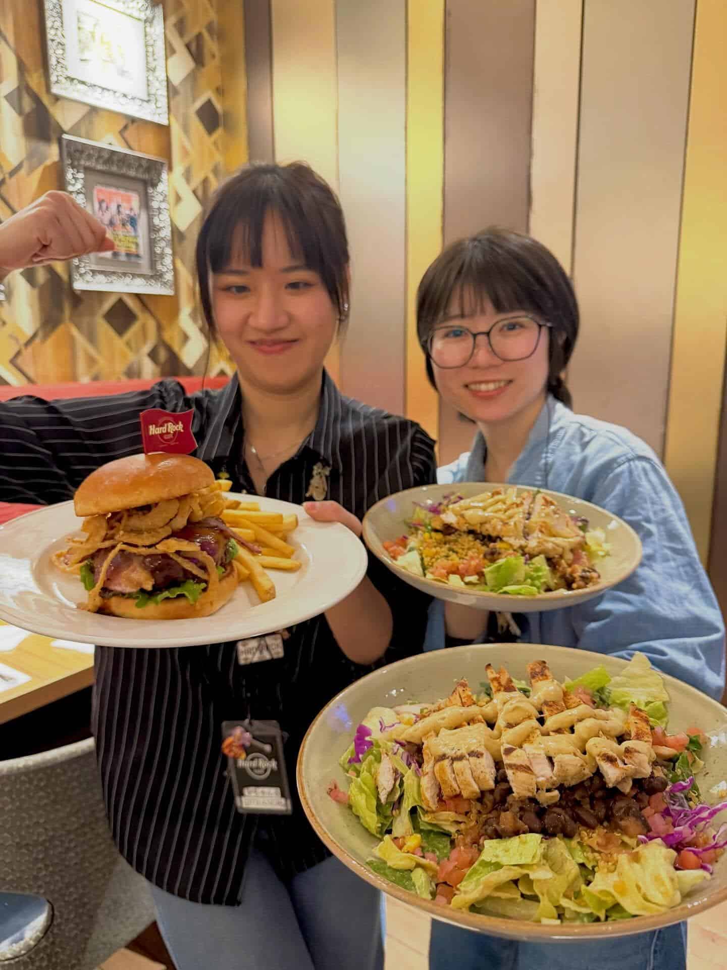 Big appetite? Go for a burger 🍔