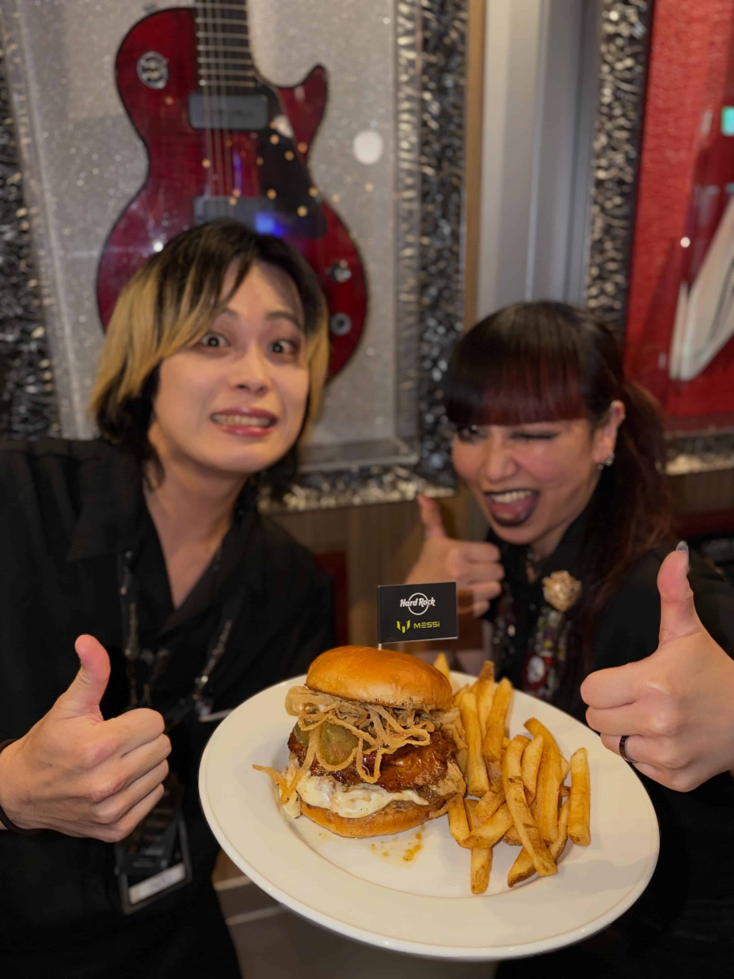 世界中が熱狂するこの季節に今だけ楽しめるMESSI LEGENDARY BURGERが登場!