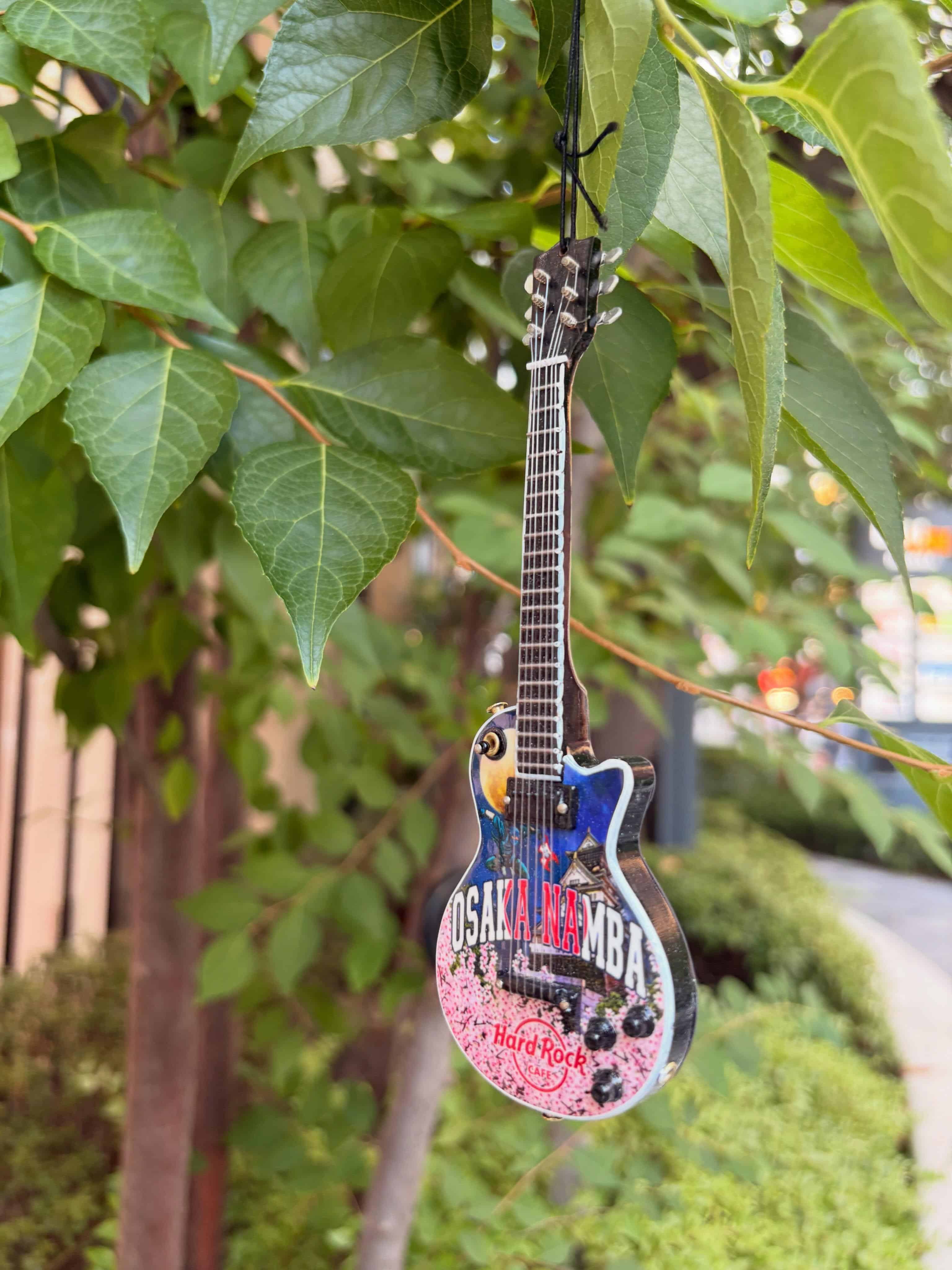 It is perfect as a small decoration or a souvenir!!