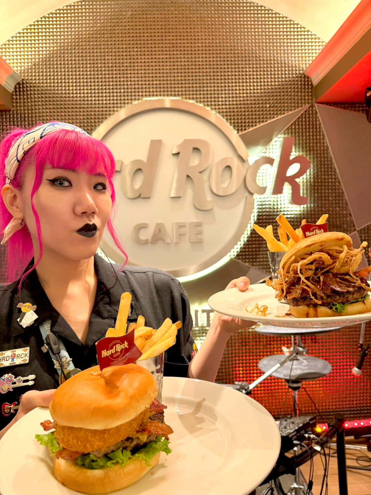 🍔Two legendary bites